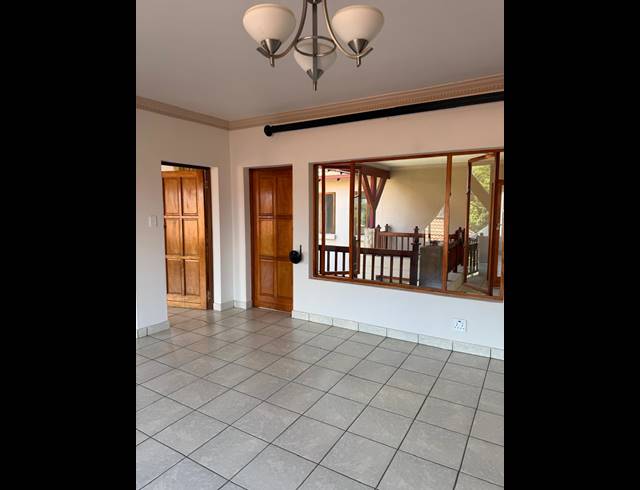 4 BEDROOM HOUSE FOR SALE IN BIRDWOOD ESTATE